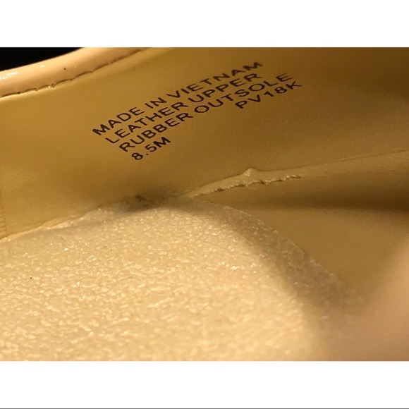 Michael Kors Nude Heels - Picture 11 of 11